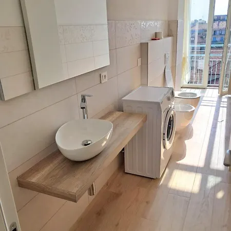 Attico Centro 4 *