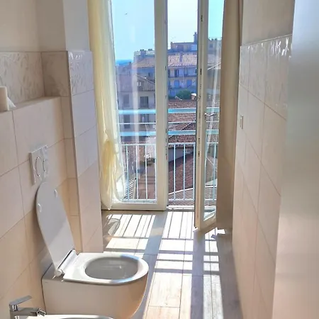Attico Centro 4 アパート *