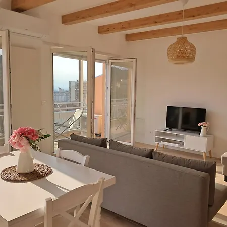 Apartment Attico Centro 4